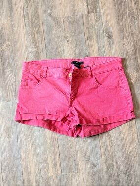 H&M pink denim shorts in size 8